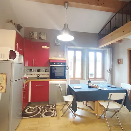 Le Plgeonnier- Climatisation - Parking - Terrasse Casa de Férias