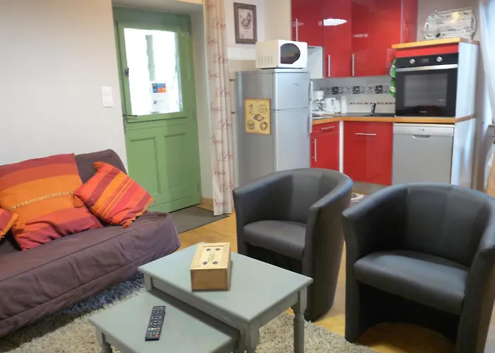 Le Plgeonnier- Climatisation - Parking - Terrasse *